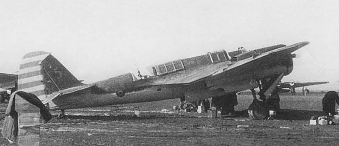 Squadron//Signal Publications - 1194 Soviet Bomber Tupolev SB in Action No